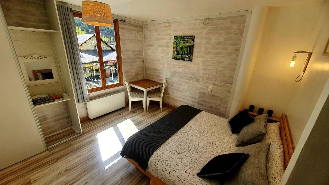 La Borda Du Tarn - Montagne Et Riviere Hotel เลส์วิญส์ ภายนอก รูปภาพ